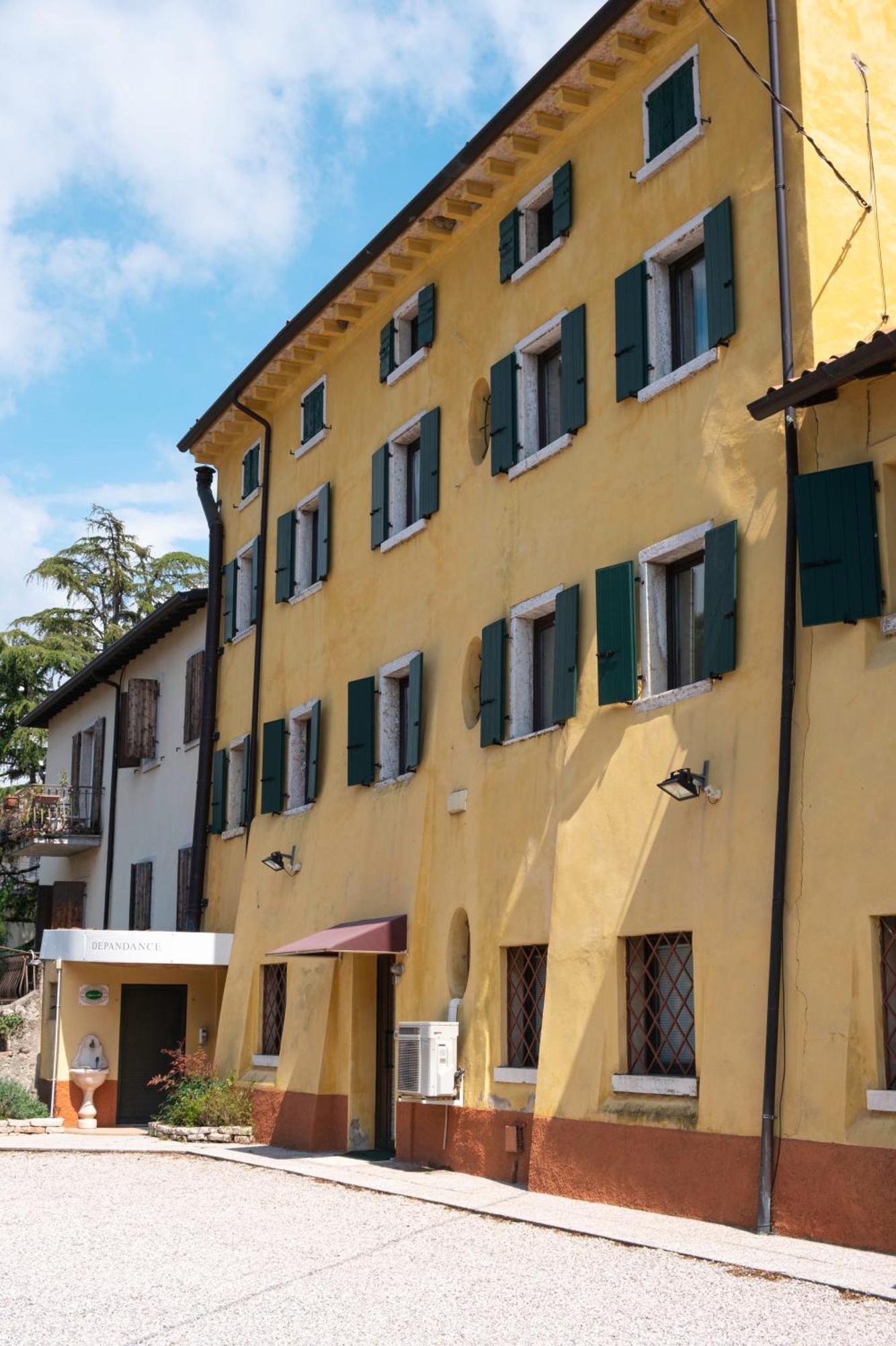 Hotel Vela D'Oro Dependence Bardolino Exterior photo